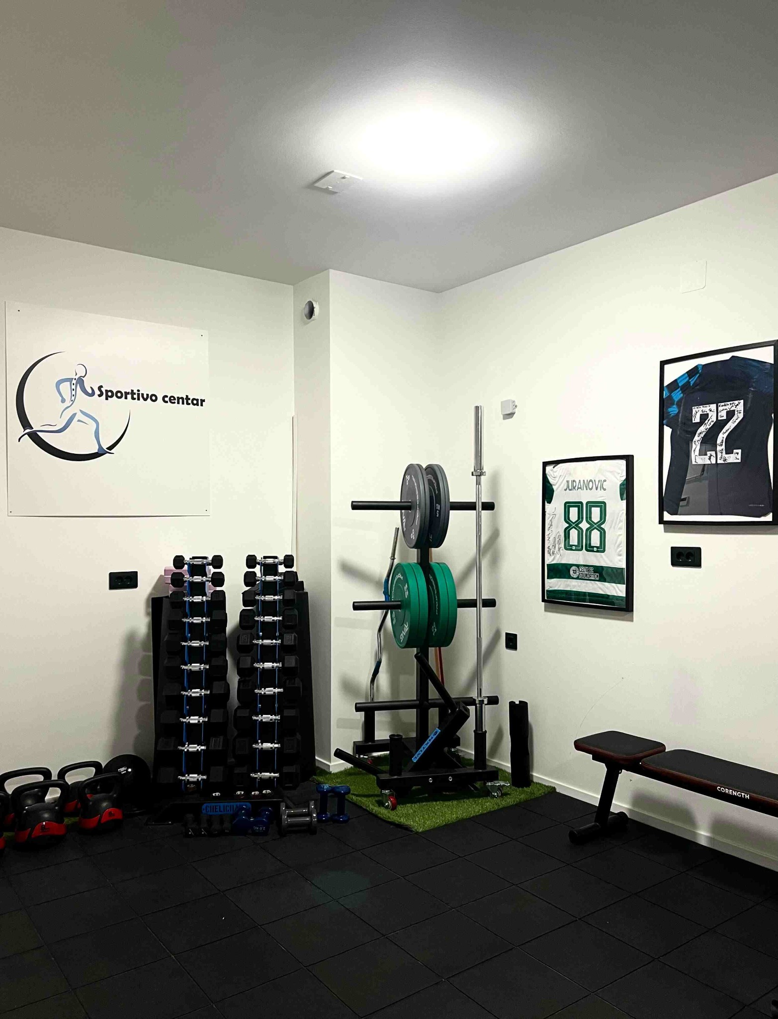 Prostor Sportivo Centra s opremom za rehabilitaciju